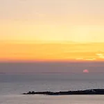 Andreas Sunset House Парос